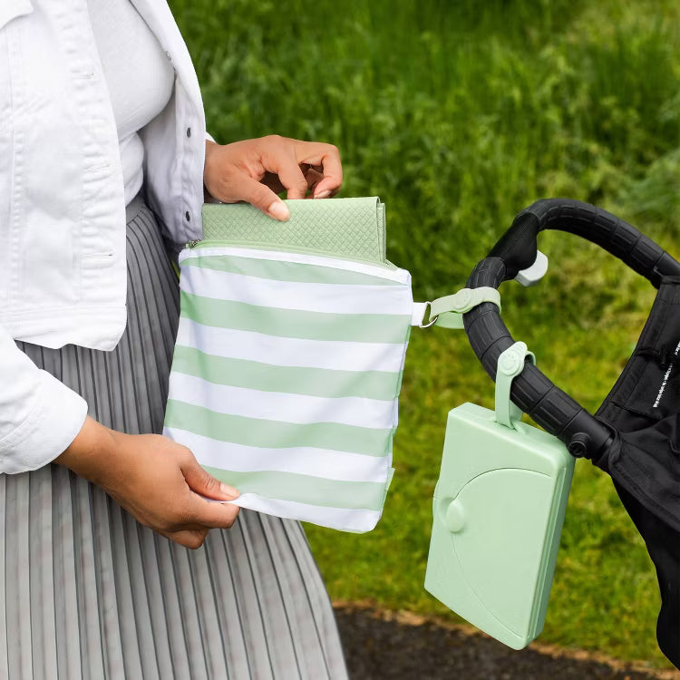 Ubbi On-The-Go Changing Mat + Bag